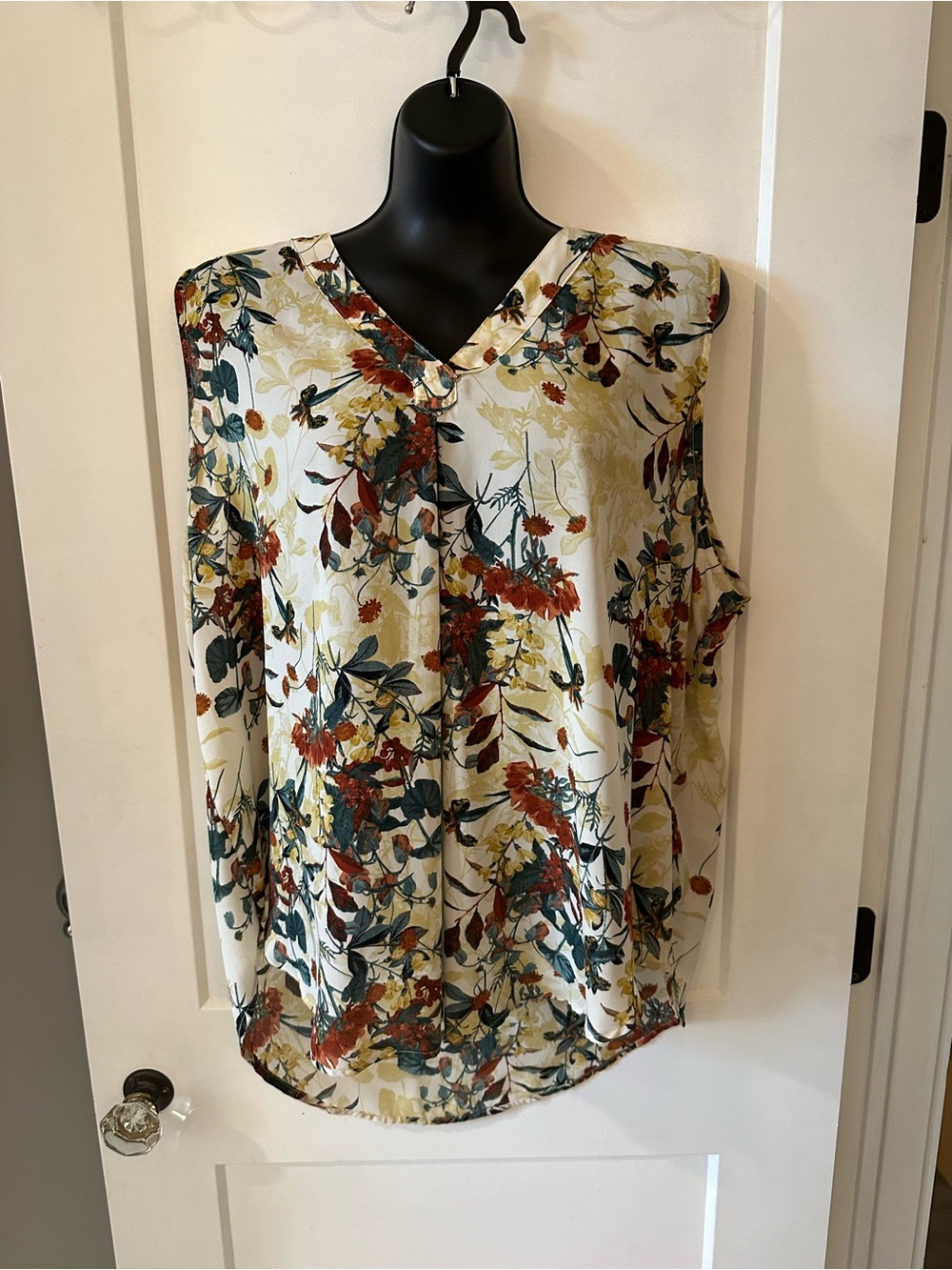 Emaline 2X Sleeveless V-Neck Floral Blouse in Ivory with Multi-Color Print